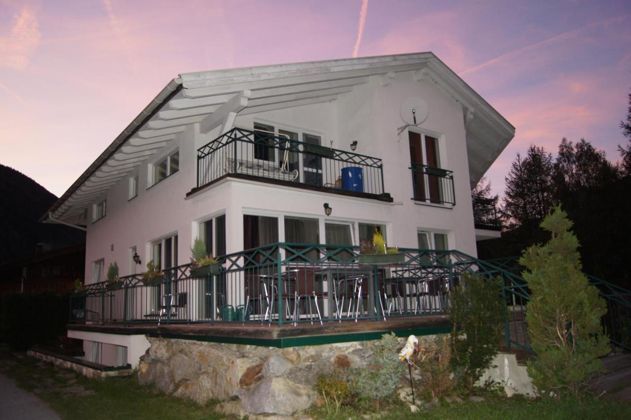 דירות לאנגנפלד Haus Alpenflora מראה חיצוני תמונה